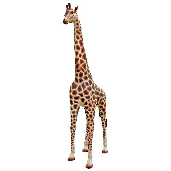 giraffe outdoor garden statue